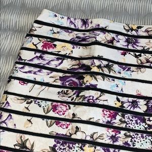 White House | Black Market pencil mini skirt